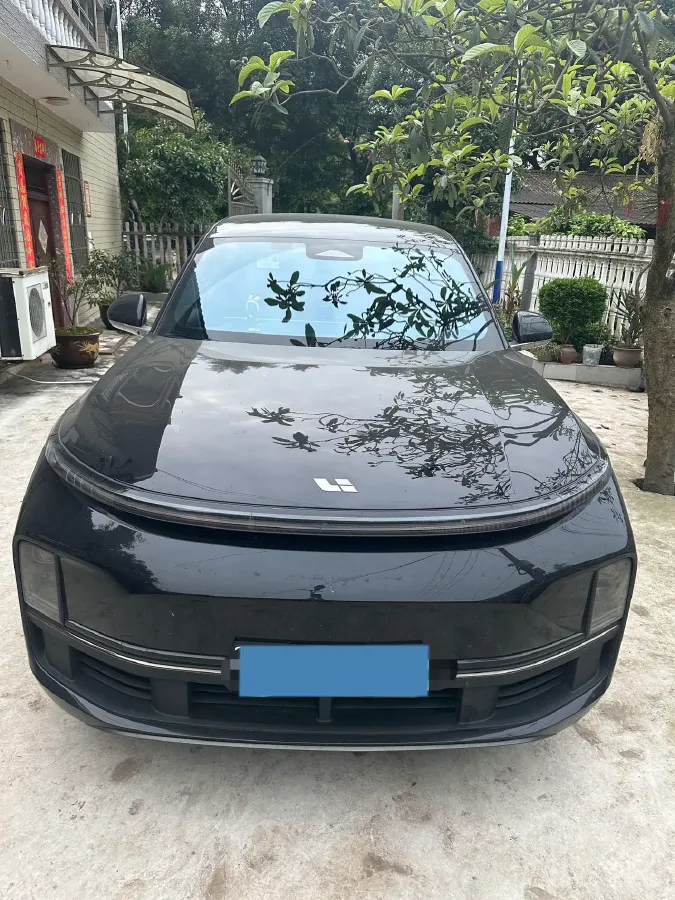 2024 Volvo S60 2.0T 197HP L4 7DCT,autocango,china used car exporter,china ev exporter,chinese used car exporter,chinese used ev exporter