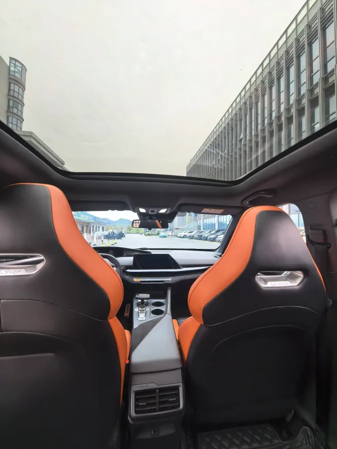 2024 ChangAn UNI-V 1.5T 188HP L4 7DCT,autocango,china used car exporter,china ev exporter,chinese used car exporter,chinese used ev exporter