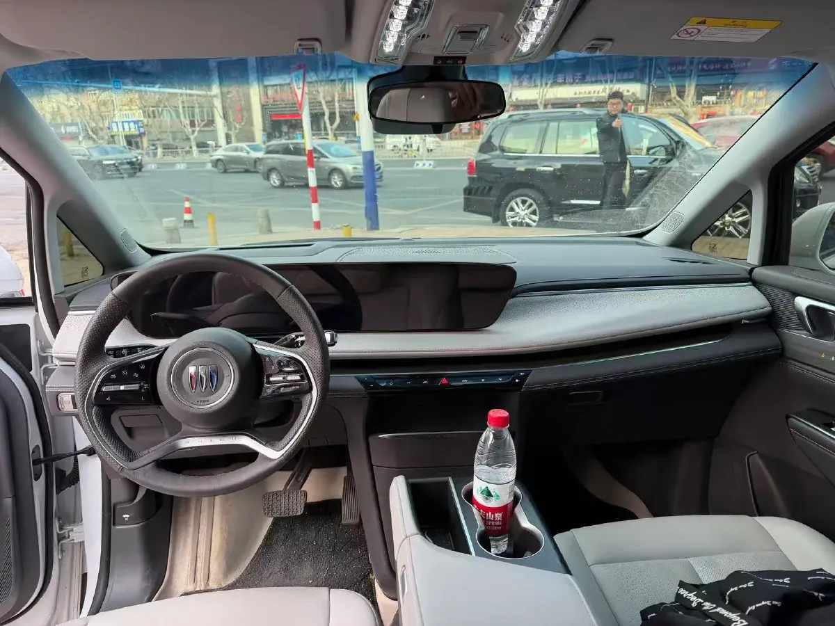 2025 Buick GL8 2.0T 237HP L4 9AT,autocango,china used car exporter,china ev exporter,chinese used car exporter,chinese used ev exporter