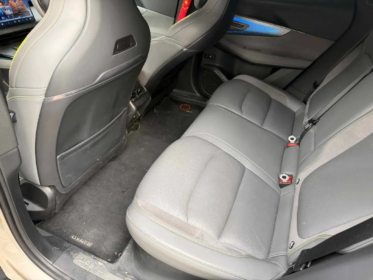 2023 LYNK&CO 08 EM-P 1.5T 163HP L4 3DHT PHEV 21.2KWH,autocango,china used car exporter,china ev exporter,chinese used car exporter,chinese used ev exporter