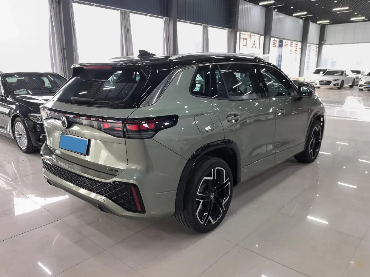 2025 Volkswagen Tayron 2.0T 220HP L4 7DCT,autocango,china used car exporter,china ev exporter,chinese used car exporter,chinese used ev exporter
