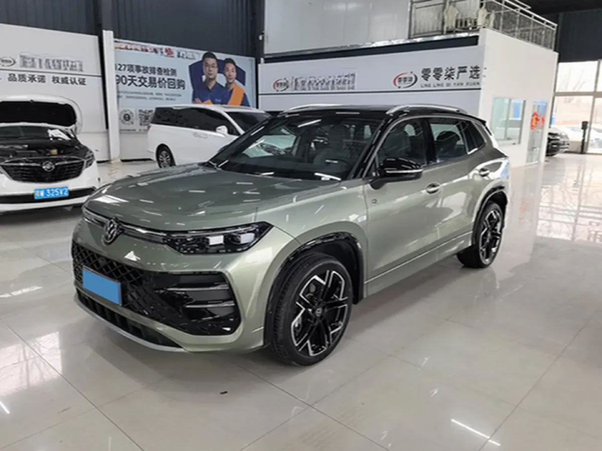 2025 Volkswagen Tayron 2.0T 220HP L4 7DCT,autocango,china used car exporter,china ev exporter,chinese used car exporter,chinese used ev exporter