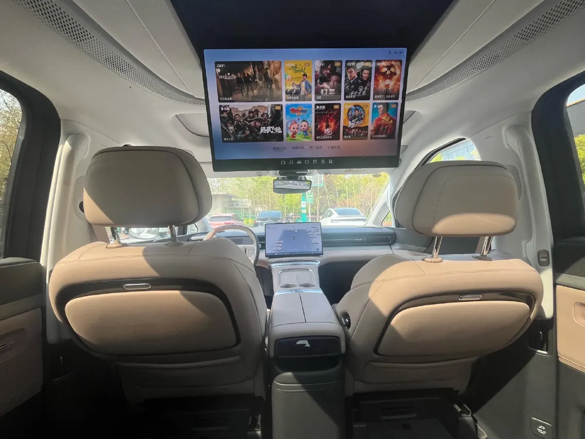 2025 Xpeng X9 BEV,autocango,china used car exporter,china ev exporter,chinese used car exporter,chinese used ev exporter