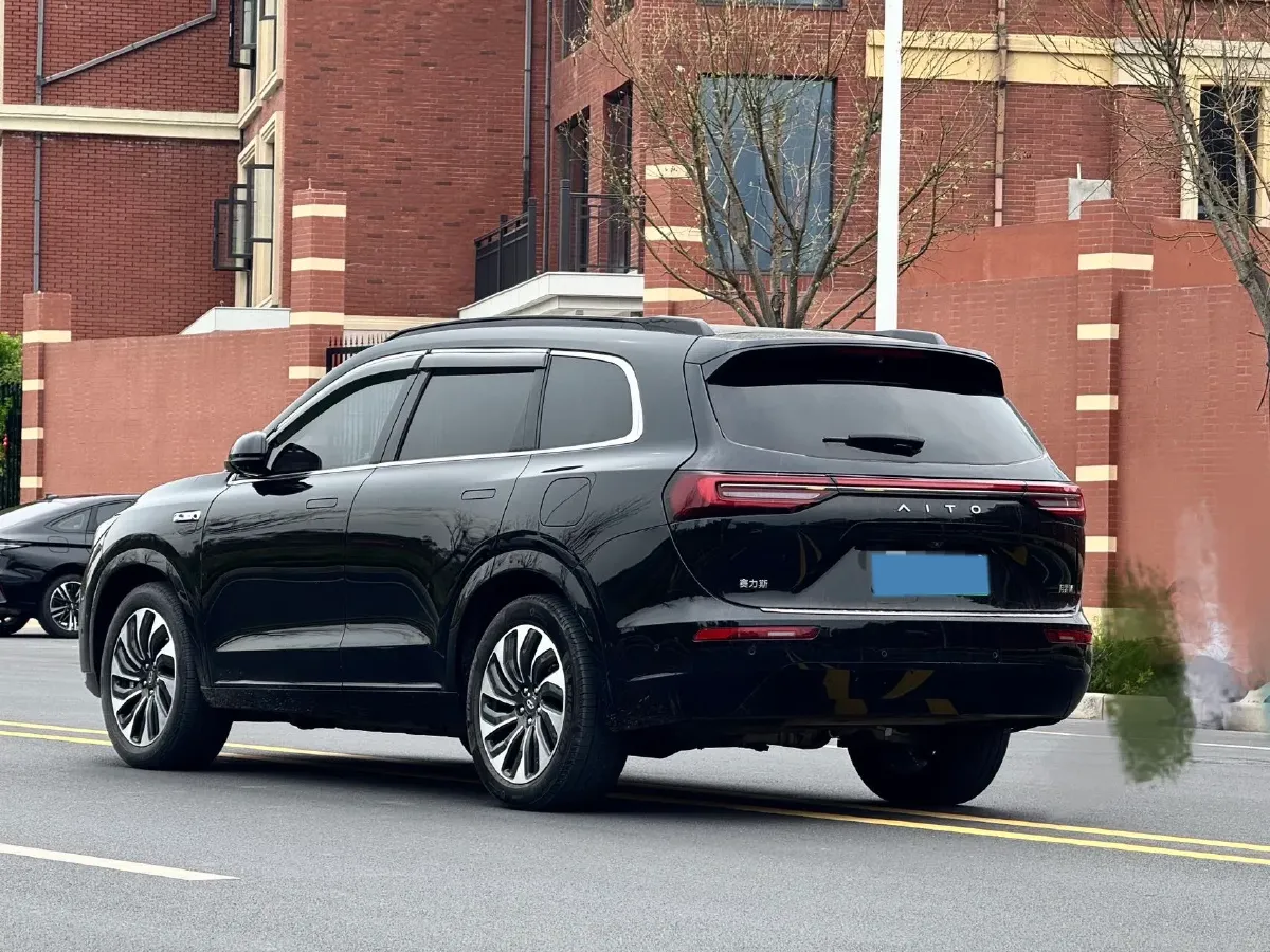 2024 AITO AITO M7 1.5T 152HP L4 REEV 40KWH,autocango,china used car exporter,china ev exporter,chinese used car exporter,chinese used ev exporter