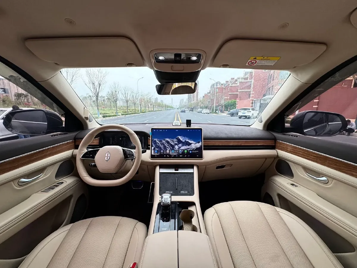 2024 AITO AITO M7 1.5T 152HP L4 REEV 40KWH,autocango,china used car exporter,china ev exporter,chinese used car exporter,chinese used ev exporter