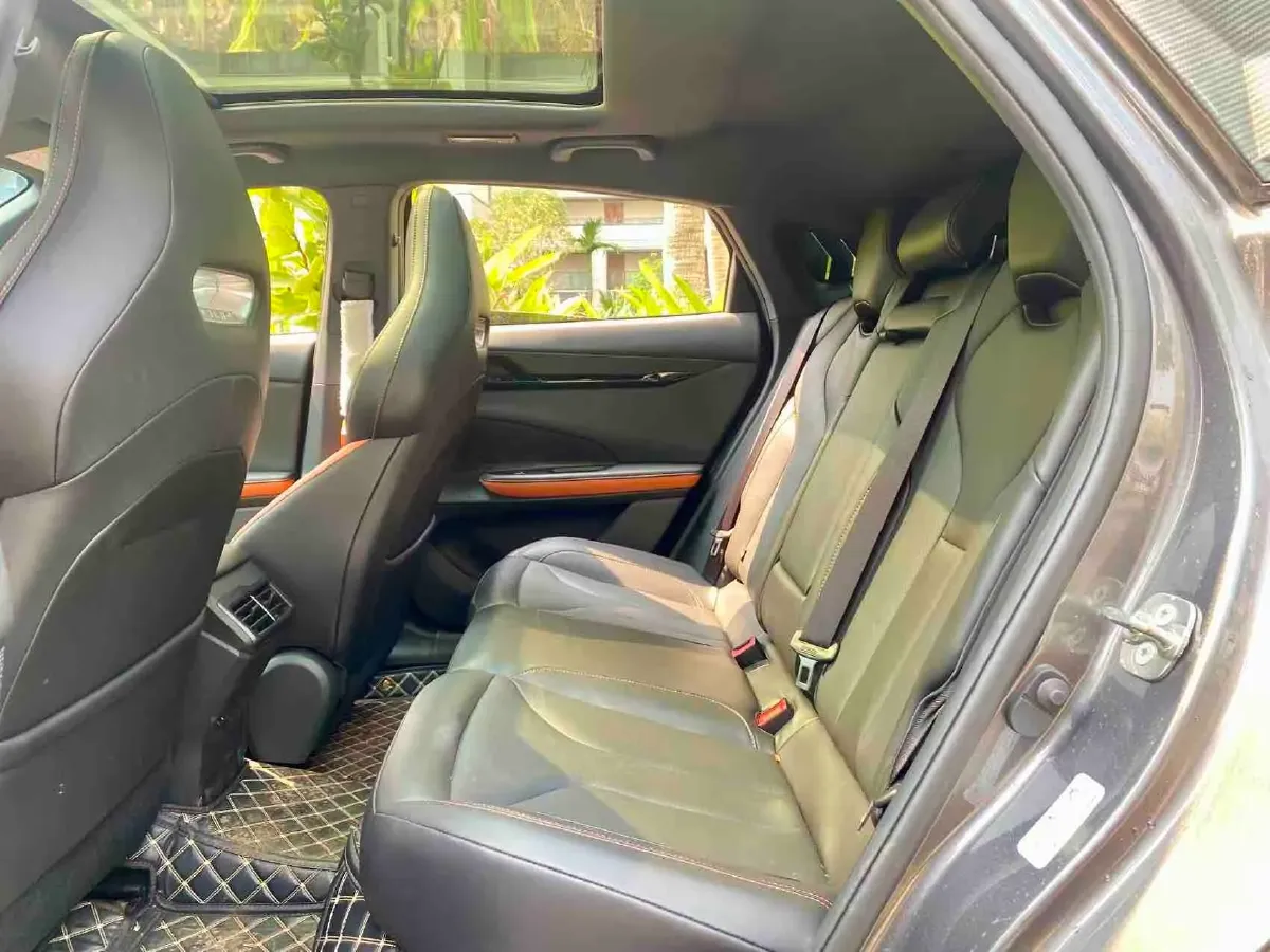 2023 ChangAn UNI-V 1.5T 188HP L4 7DCT,autocango,china used car exporter,china ev exporter,chinese used car exporter,chinese used ev exporter