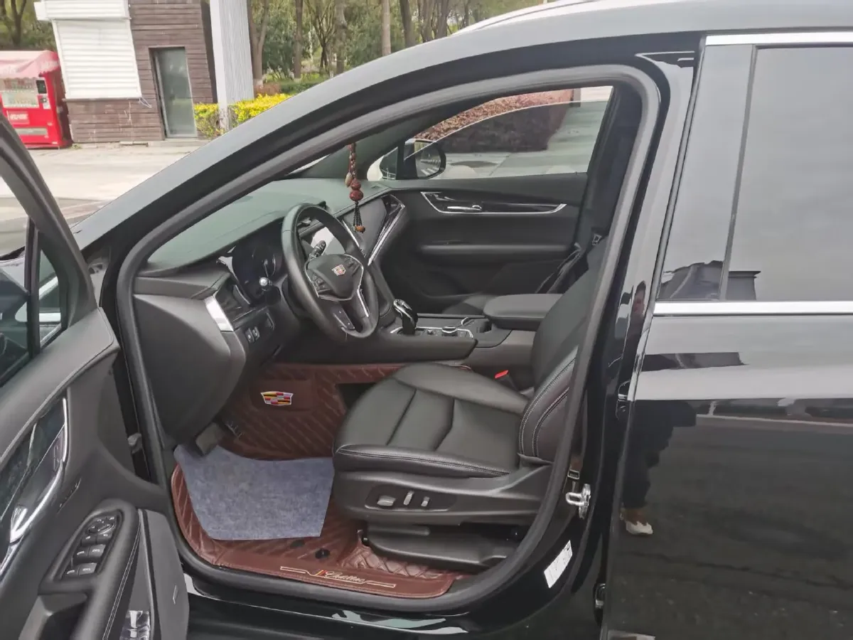 2022 Cadillac XT5 2.0T 237HP L4 9AT,autocango,china used car exporter,china ev exporter,chinese used car exporter,chinese used ev exporter