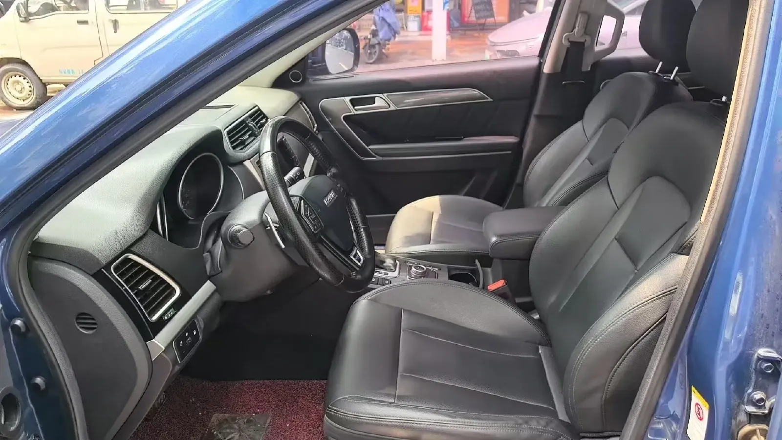 2015 Haval H6 Coupe 2.0T 194HP L4 6DCT,autocango,china used car exporter,china ev exporter,chinese used car exporter,chinese used ev exporter