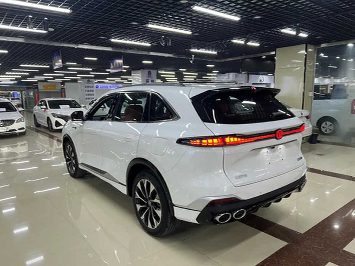 2025 ChangAn CS75 Plus 2.0T 233HP L4 8AT,autocango,china used car exporter,china ev exporter,chinese used car exporter,chinese used ev exporter