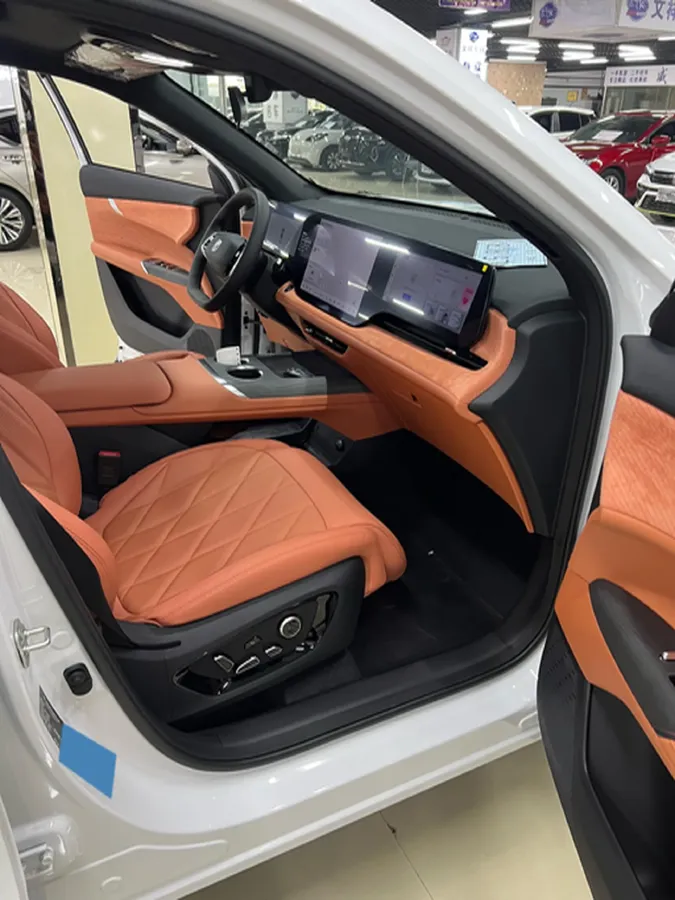 2025 ChangAn CS75 Plus 2.0T 233HP L4 8AT,autocango,china used car exporter,china ev exporter,chinese used car exporter,chinese used ev exporter