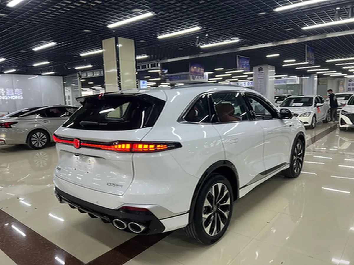 2025 ChangAn CS75 Plus 2.0T 233HP L4 8AT,autocango,china used car exporter,china ev exporter,chinese used car exporter,chinese used ev exporter