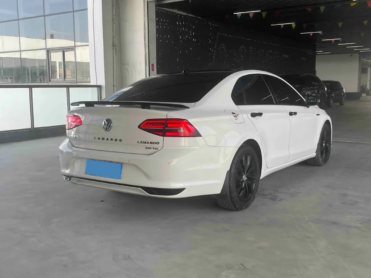 2021 Volkswagen T-Roc 1.4T 150HP L4 7DCT,autocango,china used car exporter,china ev exporter,chinese used car exporter,chinese used ev exporter