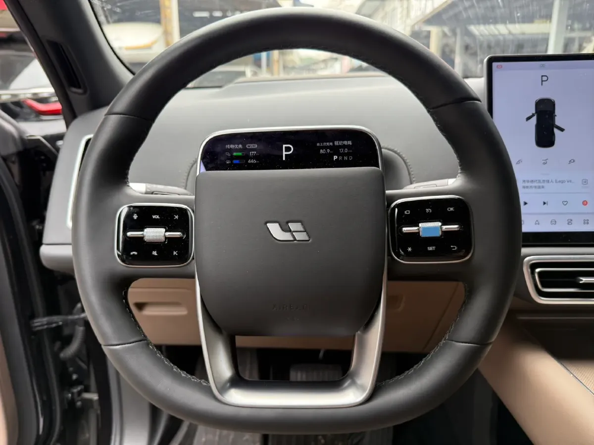 2025 Li L7 Range Extended 154HP REEV,autocango,china used car exporter,china ev exporter,chinese used car exporter,chinese used ev exporter