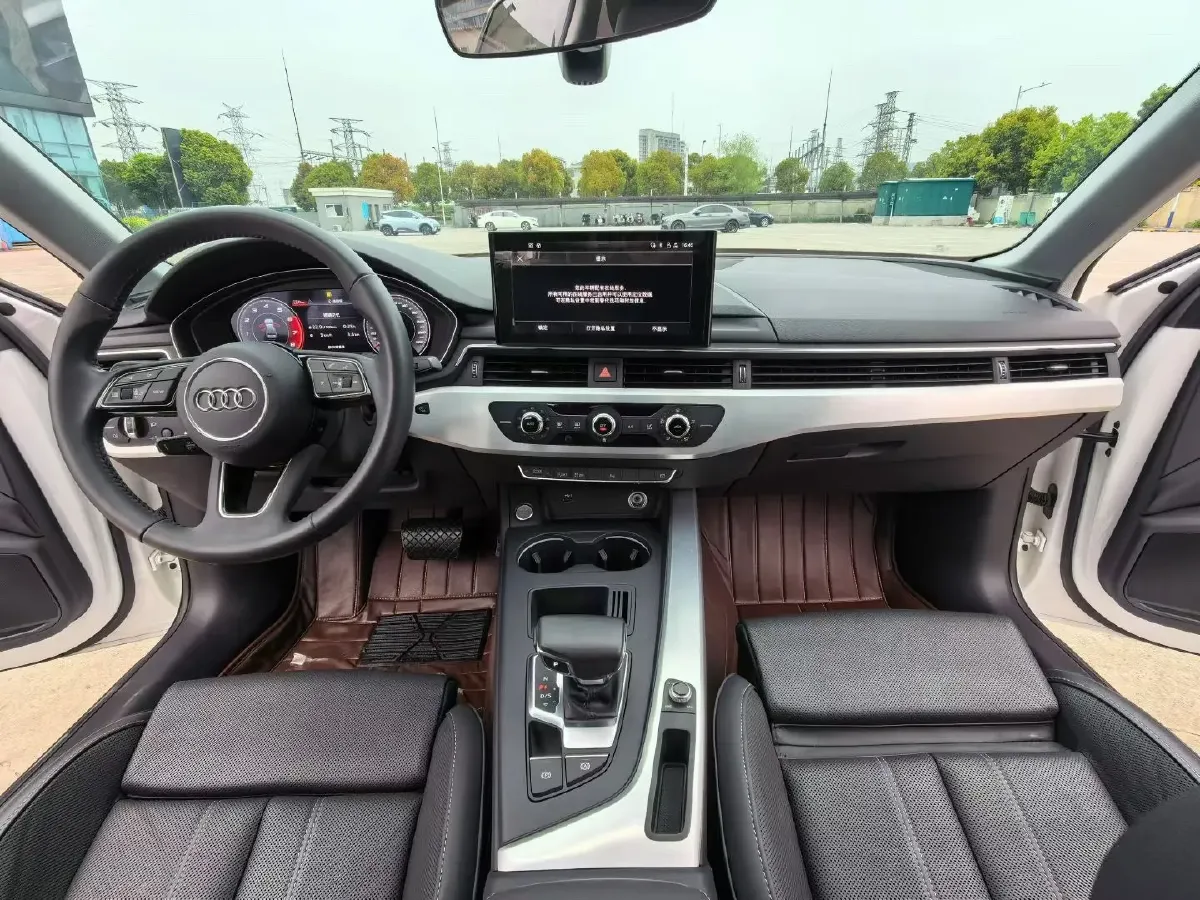 2020 Audi A4L 2.0T 190HP L4 7DCT,autocango,china used car exporter,china ev exporter,chinese used car exporter,chinese used ev exporter