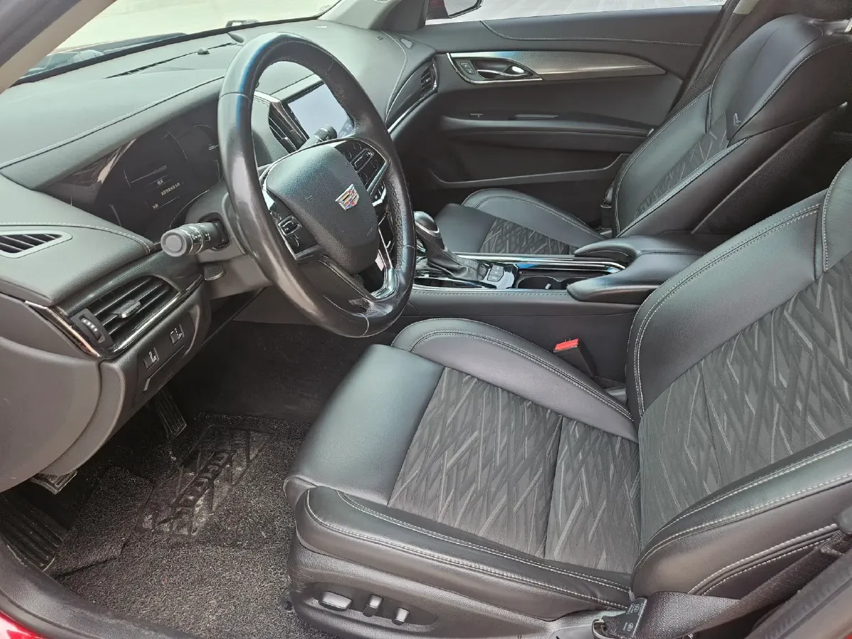 2017 Lincoln MKC 2.0T 203HP L4 6AT,autocango,china used car exporter,china ev exporter,chinese used car exporter,chinese used ev exporter