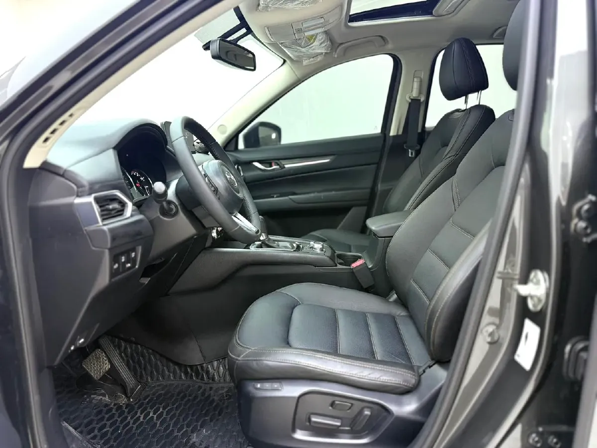 2022 MAXUS XinTu V90 2.0T 150HP L4 6AT,autocango,china used car exporter,china ev exporter,chinese used car exporter,chinese used ev exporter