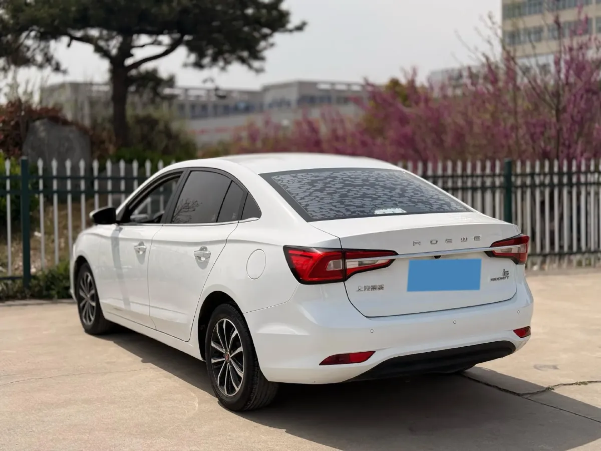 2020 Roewe i5 1.5L 120HP L4 CVT,autocango,china used car exporter,china ev exporter,chinese used car exporter,chinese used ev exporter