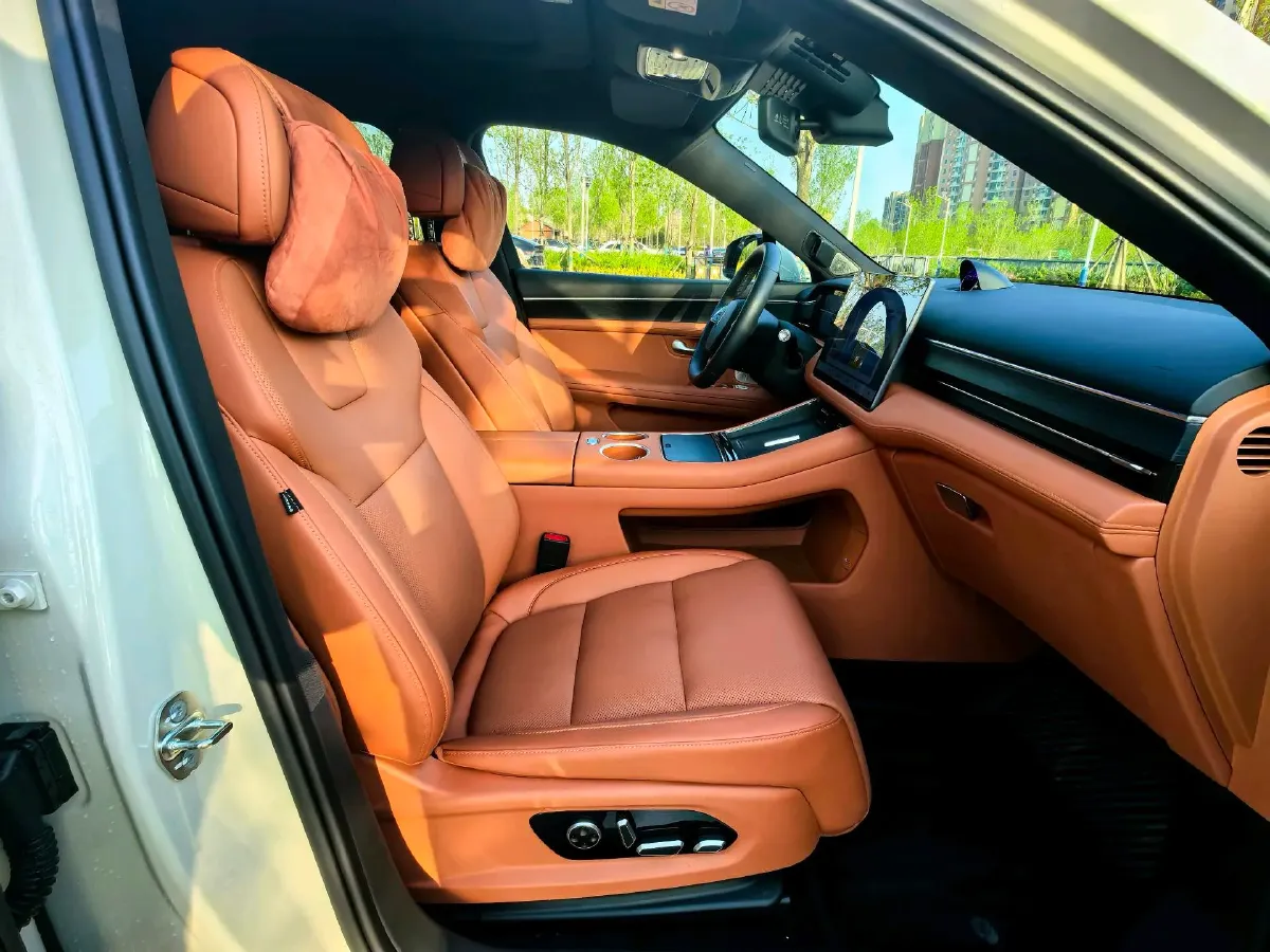 2025 AITO AITO M5 1.5T 152HP L4 REEV 42KWH,autocango,china used car exporter,china ev exporter,chinese used car exporter,chinese used ev exporter