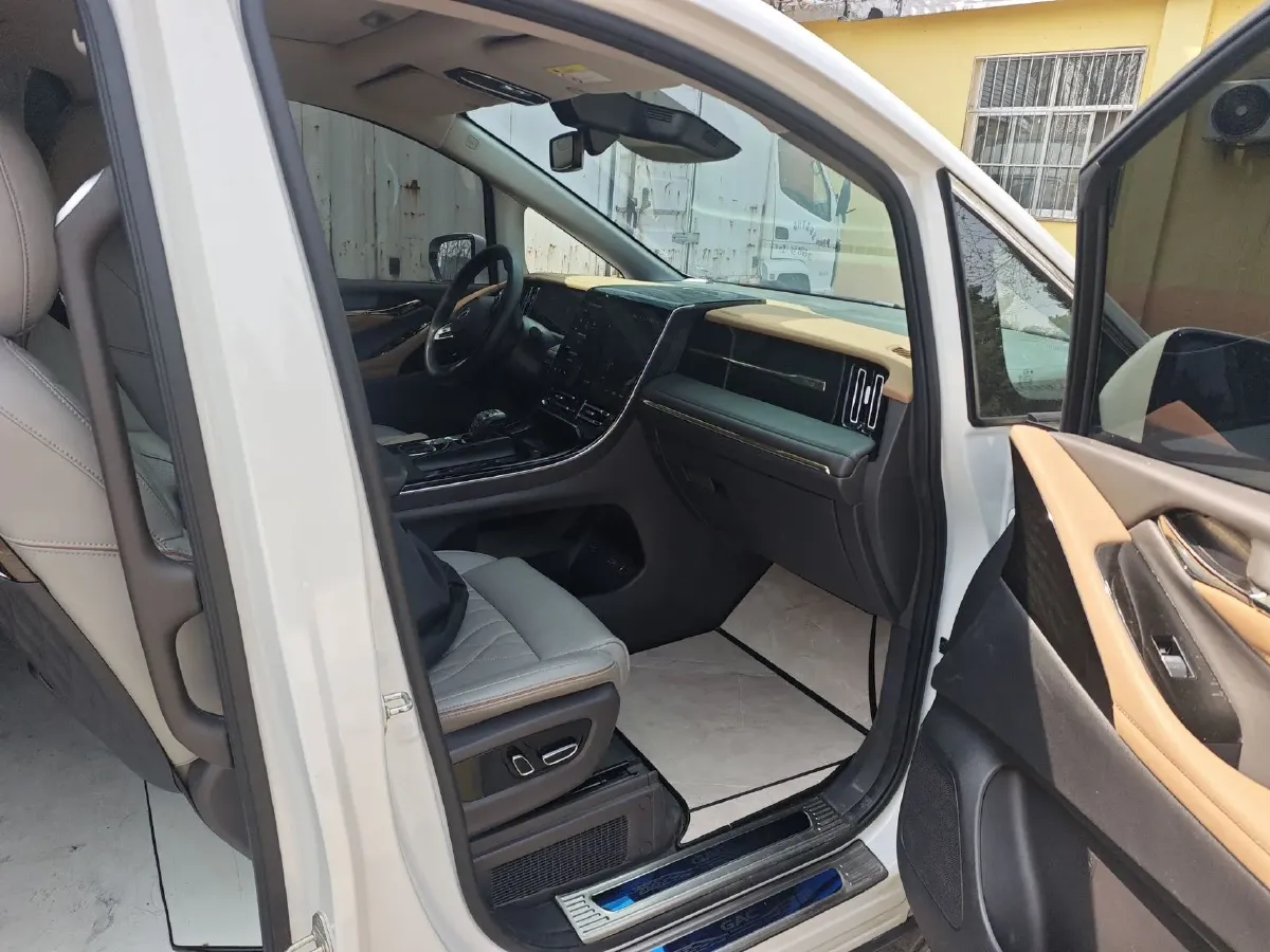 2024 GAC Trumpchi M8 2.0T 252HP L4 8AT,autocango,china used car exporter,china ev exporter,chinese used car exporter,chinese used ev exporter