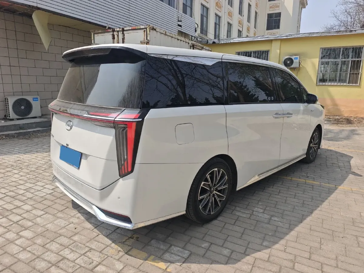 2024 GAC Trumpchi M8 2.0T 252HP L4 8AT,autocango,china used car exporter,china ev exporter,chinese used car exporter,chinese used ev exporter