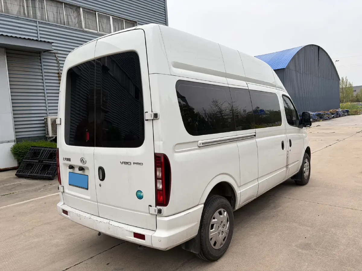 2021 MAXUS XinTu V80 2.0T 127HP L4 6MT,autocango,china used car exporter,china ev exporter,chinese used car exporter,chinese used ev exporter