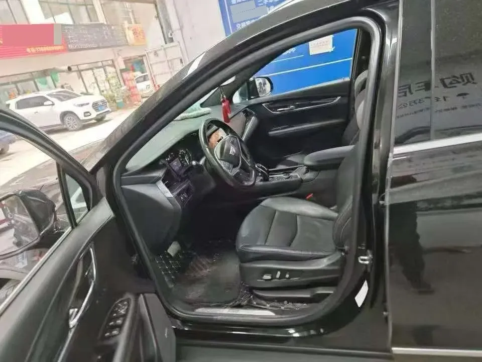 2020 Cadillac XT5 2.0T 237HP L4 9AT,autocango,china used car exporter,china ev exporter,chinese used car exporter,chinese used ev exporter