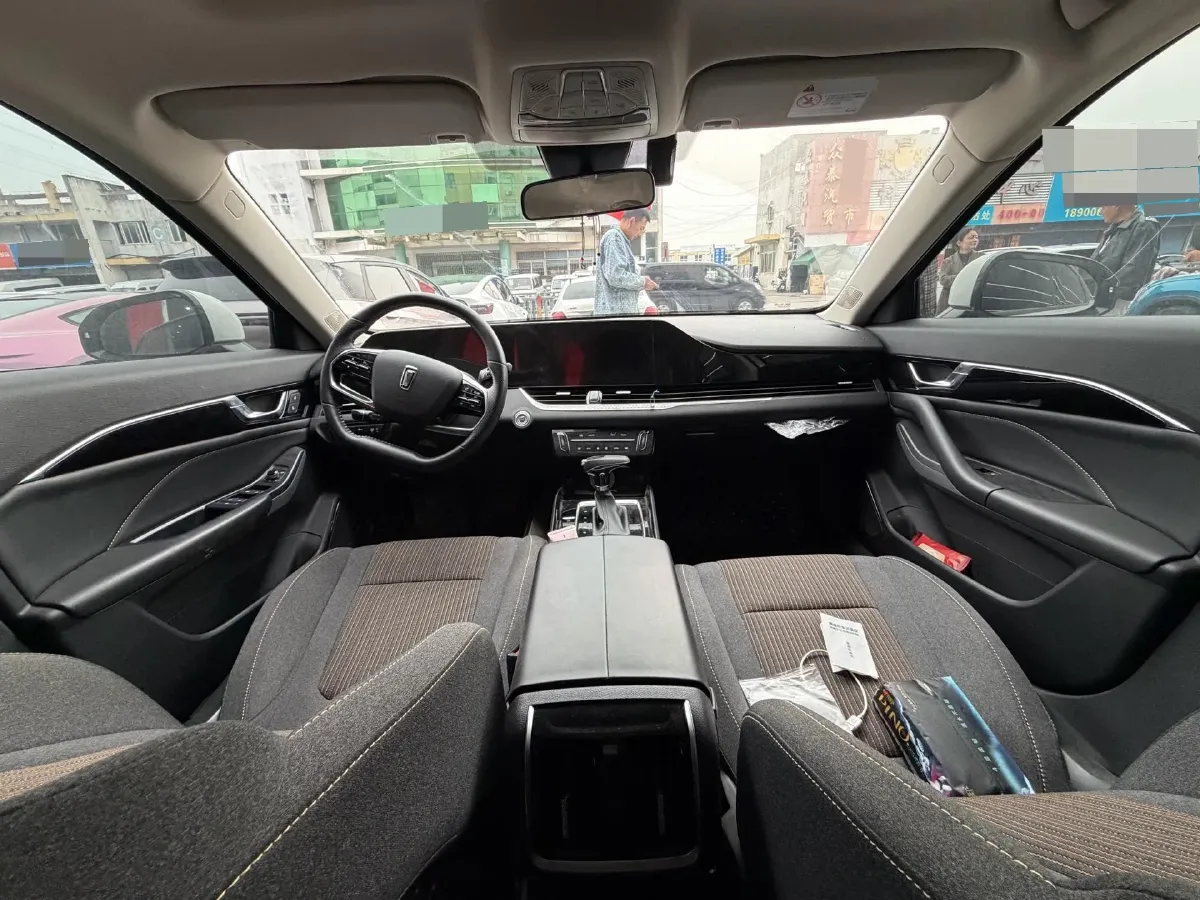 2023 Bestune B70 1.5T 169HP L4 7DCT,autocango,china used car exporter,china ev exporter,chinese used car exporter,chinese used ev exporter