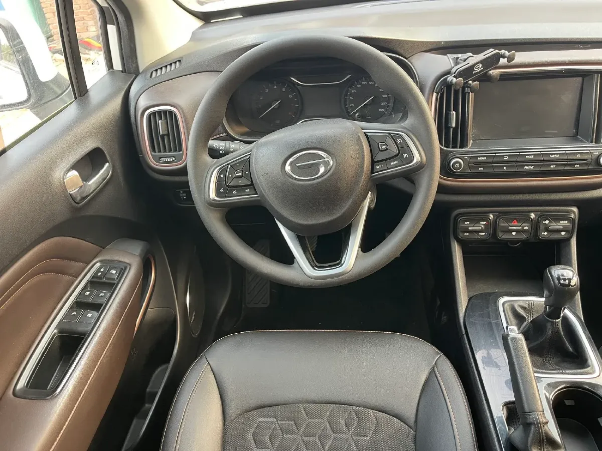 2017 GAC Trumpchi GS3 1.5L 114HP L4 5MT,autocango,china used car exporter,china ev exporter,chinese used car exporter,chinese used ev exporter