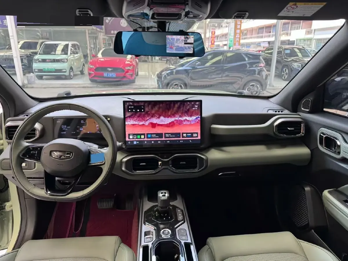 2025 Geely Cowboy 1.5T 181HP L4 7DCT,autocango,china used car exporter,china ev exporter,chinese used car exporter,chinese used ev exporter