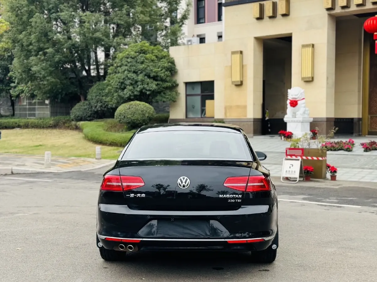2018 Volkswagen Magotan 1.8T 180HP L4 7DCT,autocango,china used car exporter,china ev exporter,chinese used car exporter,chinese used ev exporter
