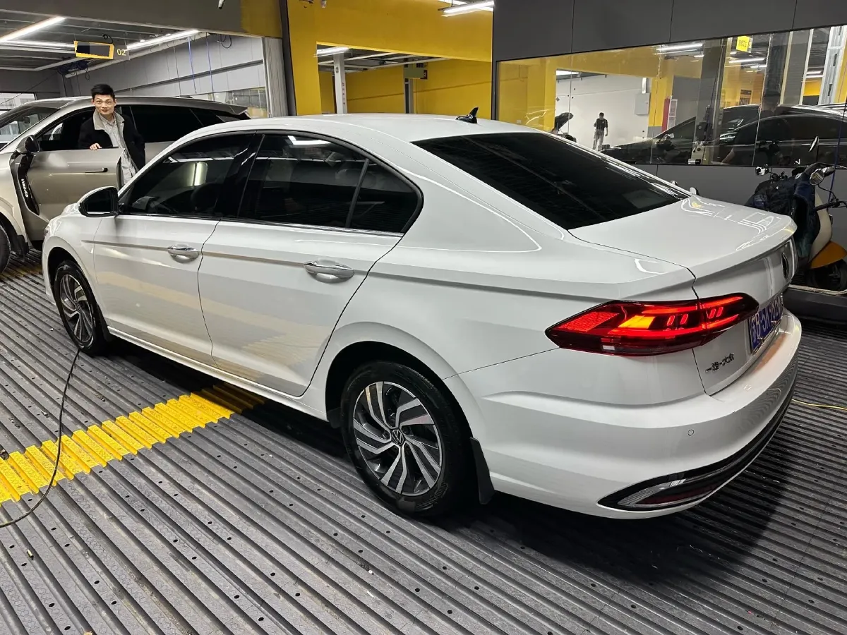 2023 Volkswagen Bora 1.2T 116HP L4 7DCT,autocango,china used car exporter,china ev exporter,chinese used car exporter,chinese used ev exporter