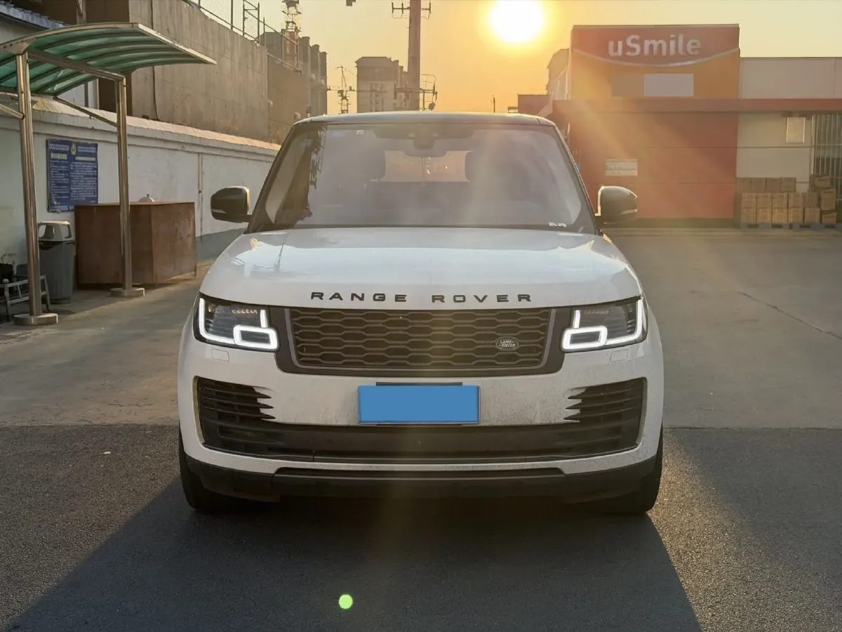 2018 Land Rover Range Rover Evoque 2.0T 241HP L4 9AT,autocango,china used car exporter,china ev exporter,chinese used car exporter,chinese used ev exporter