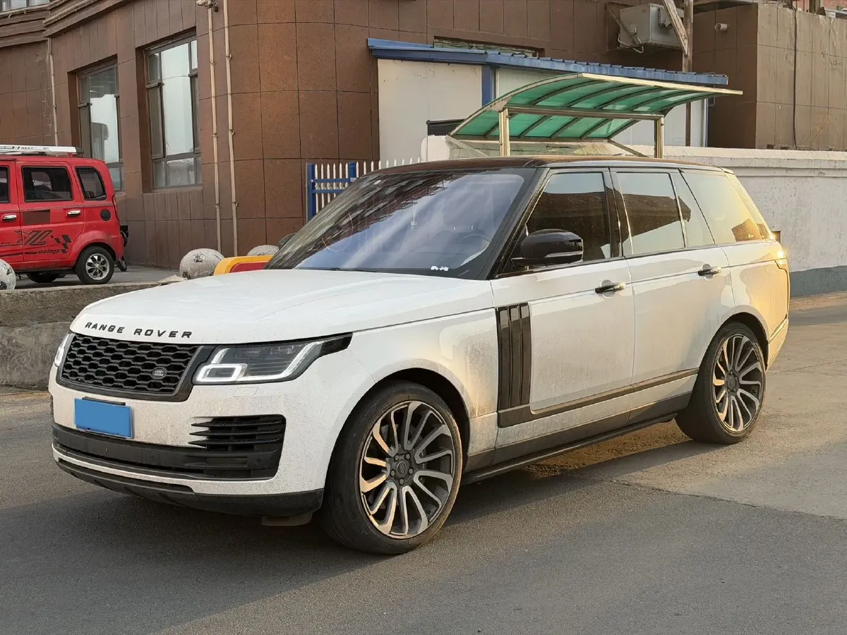 2018 Land Rover Range Rover Evoque 2.0T 241HP L4 9AT,autocango,china used car exporter,china ev exporter,chinese used car exporter,chinese used ev exporter
