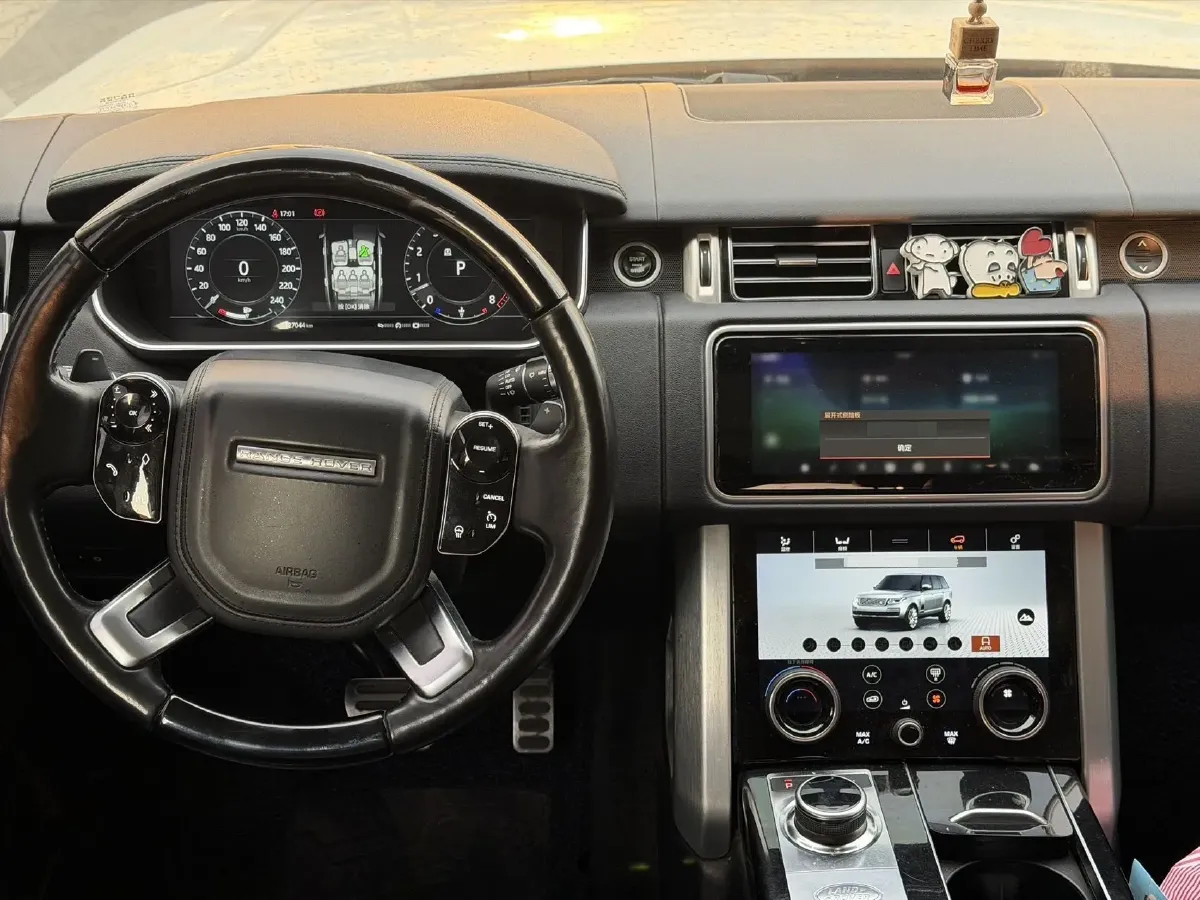 2018 Land Rover Range Rover Evoque 2.0T 241HP L4 9AT,autocango,china used car exporter,china ev exporter,chinese used car exporter,chinese used ev exporter