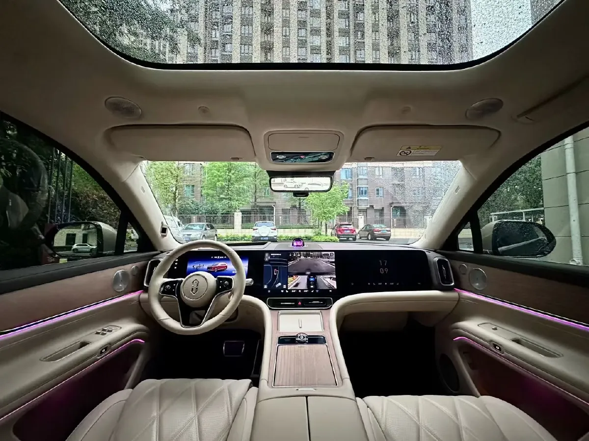 2025 AITO AITO M9 REEV 160HP REEV 52KWH,autocango,china used car exporter,china ev exporter,chinese used car exporter,chinese used ev exporter