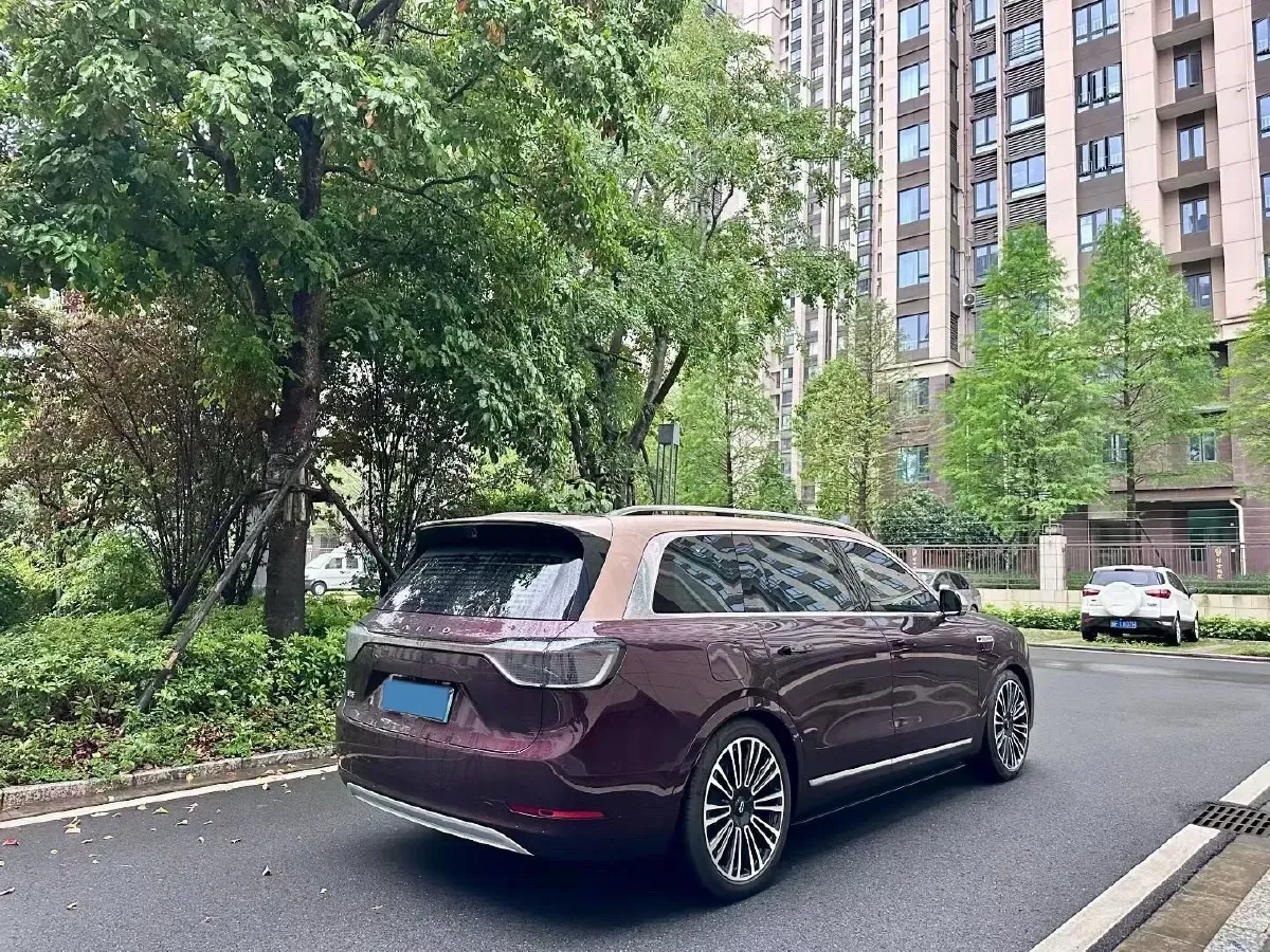 2025 AITO AITO M9 REEV 160HP REEV 52KWH,autocango,china used car exporter,china ev exporter,chinese used car exporter,chinese used ev exporter