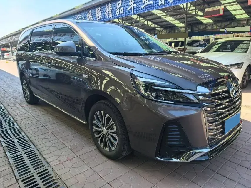 2023 Buick GL8 2.0T 237HP L4 9AT,autocango,china used car exporter,china ev exporter,chinese used car exporter,chinese used ev exporter