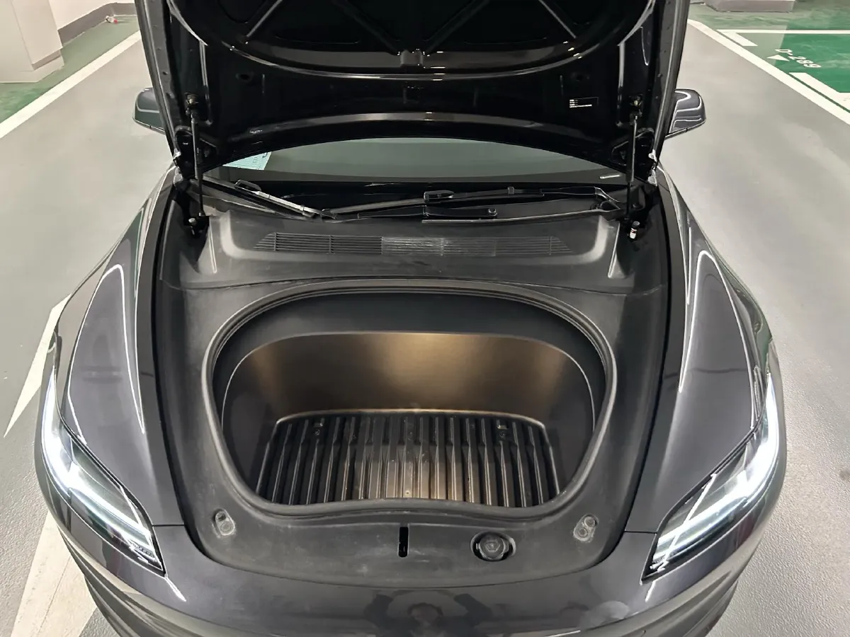 2025 Tesla Model 3 BEV 62.5KWH,autocango,china used car exporter,china ev exporter,chinese used car exporter,chinese used ev exporter