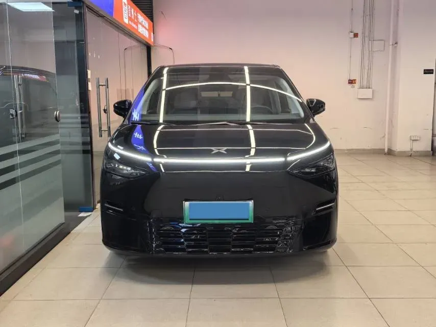 2025 Xpeng X9 BEV,autocango,china used car exporter,china ev exporter,chinese used car exporter,chinese used ev exporter