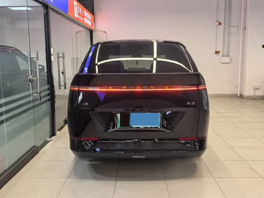 2025 Xpeng X9 BEV,autocango,china used car exporter,china ev exporter,chinese used car exporter,chinese used ev exporter