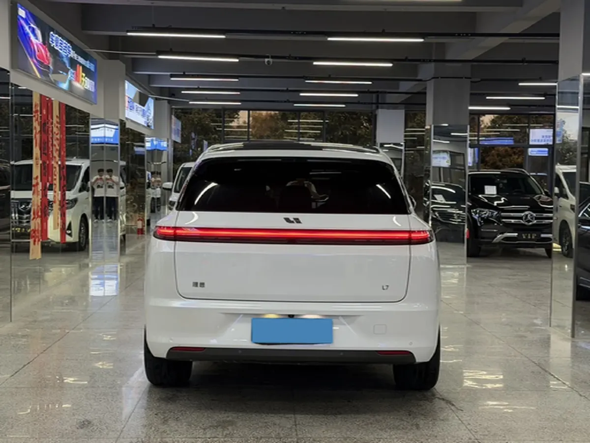 2023 Li L7 Range Extended 154HP REEV 40.9KWH,autocango,china used car exporter,china ev exporter,chinese used car exporter,chinese used ev exporter