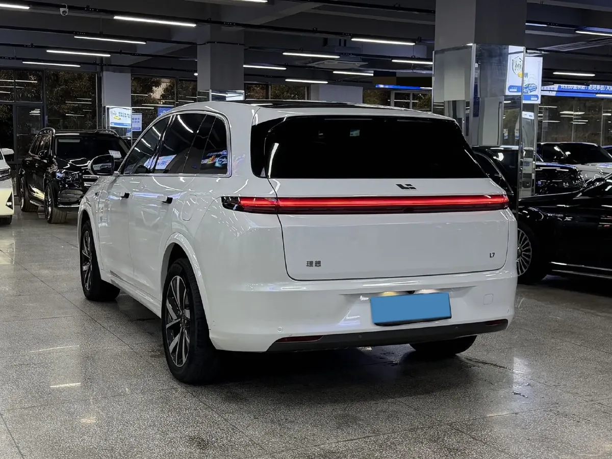 2023 Li L7 Range Extended 154HP REEV 40.9KWH,autocango,china used car exporter,china ev exporter,chinese used car exporter,chinese used ev exporter