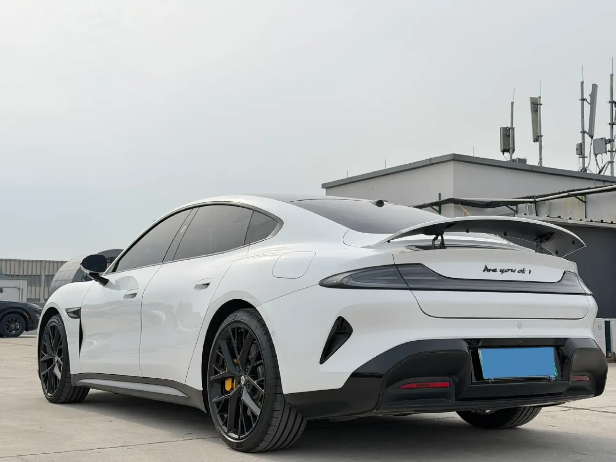 2024 MI SU7 BEV 101KWH,autocango,china used car exporter,china ev exporter,chinese used car exporter,chinese used ev exporter