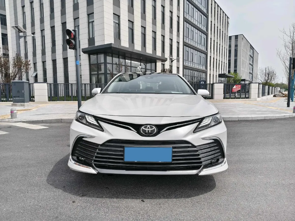 2021 Toyota Camry 2.5L 209HP L4 8AT,autocango,china used car exporter,china ev exporter,chinese used car exporter,chinese used ev exporter