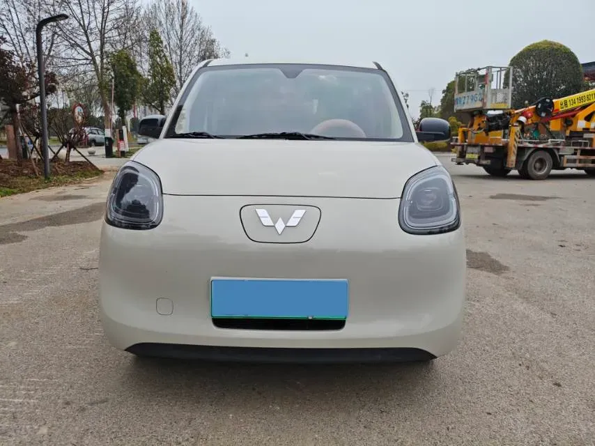 2025 WuLing HongGuang MINI EV BEV 16.2KWH,autocango,china used car exporter,china ev exporter,chinese used car exporter,chinese used ev exporter