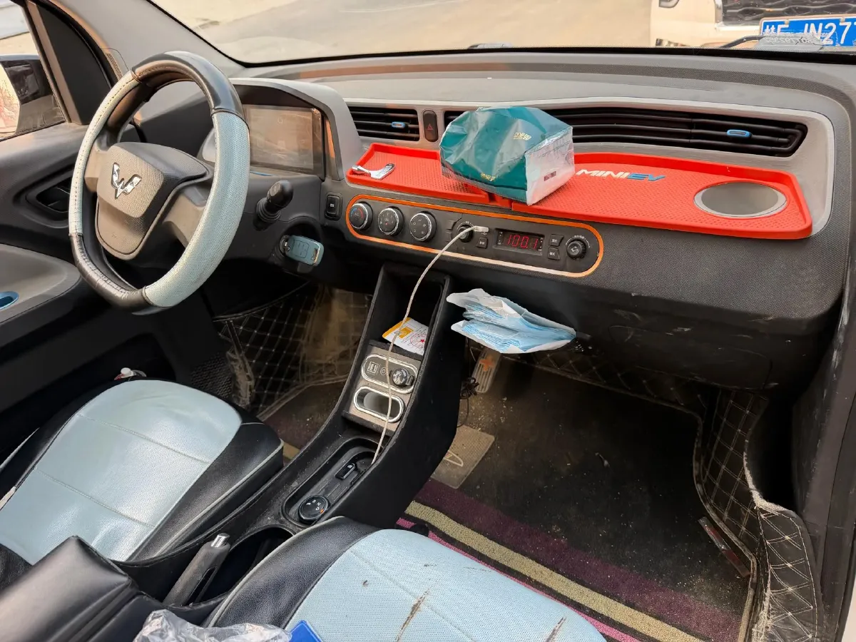 2020 WuLing HongGuang MINI EV BEV 9.3KWH,autocango,china used car exporter,china ev exporter,chinese used car exporter,chinese used ev exporter