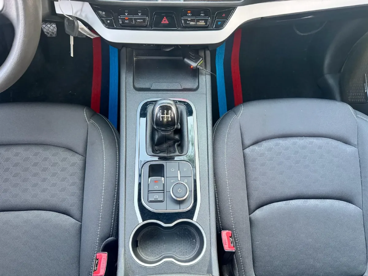 2020 KaiYi XuanJie 1.5L 116HP L4 5MT,autocango,china used car exporter,china ev exporter,chinese used car exporter,chinese used ev exporter