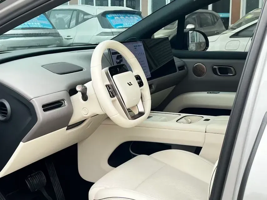 2025 Li i6 BEV,autocango,china used car exporter,china ev exporter,chinese used car exporter,chinese used ev exporter