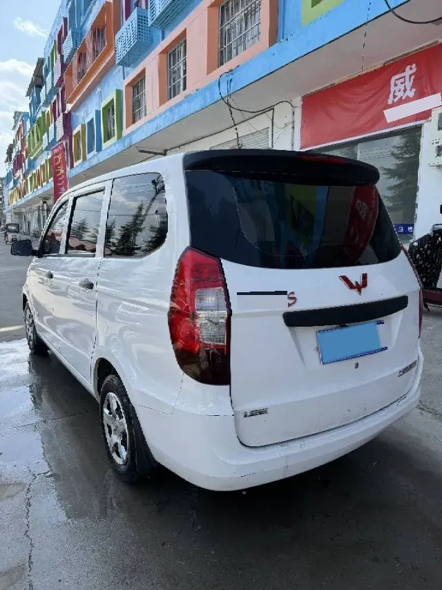 2021 WuLing RongGuang New Truck 1.5L 99HP L4 5MT,autocango,china used car exporter,china ev exporter,chinese used car exporter,chinese used ev exporter