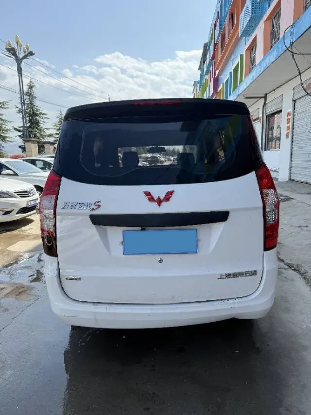 2021 WuLing RongGuang New Truck 1.5L 99HP L4 5MT,autocango,china used car exporter,china ev exporter,chinese used car exporter,chinese used ev exporter
